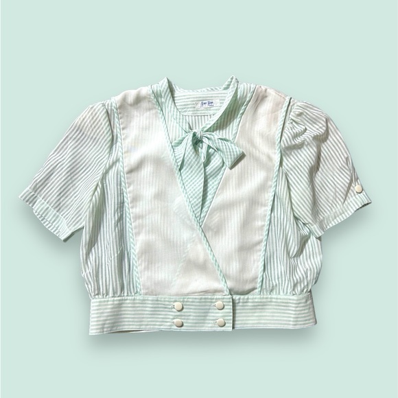 Vintage Inspired Top - Picture 2 of 8